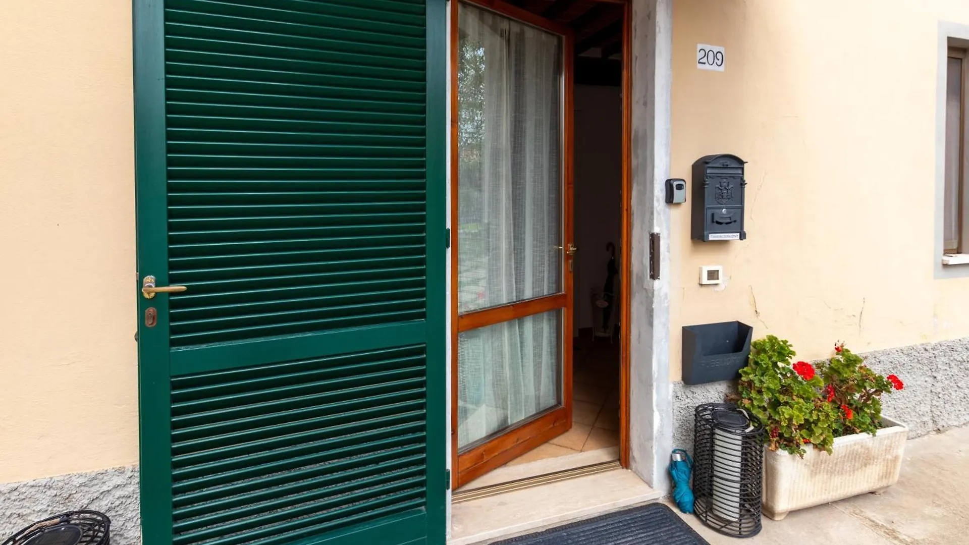 Guest house Pit Stop, Bellissima Camera Vicino All'Aeroporto Con Clima Pisa Italy